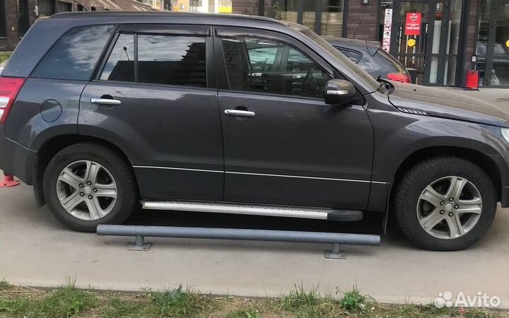 Suzuki Grand Vitara 2.0 AT, 2011, 220 000 км