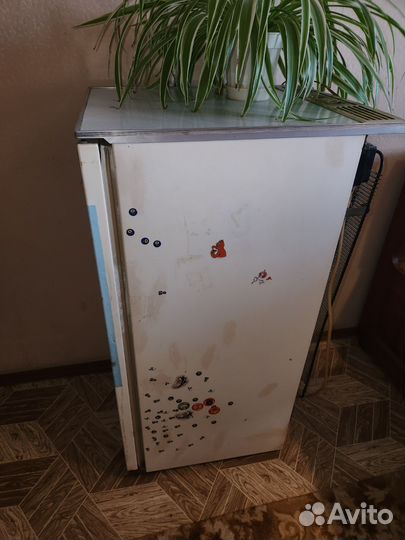 Холодильник рабочий