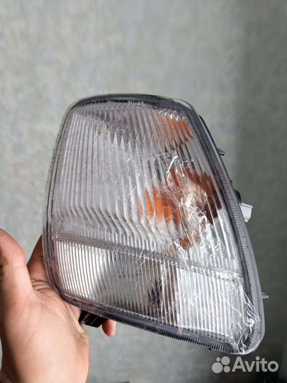 Повороты Toyota noah ST-28-112L. ST-28-112R