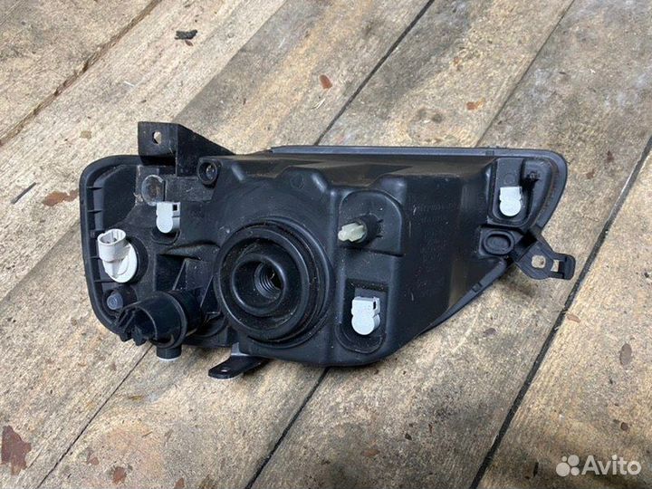 Фара правая Renault Logan 2008