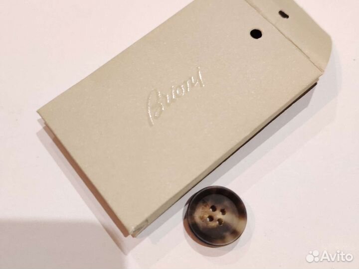 Пуговицы брендовые оригинал