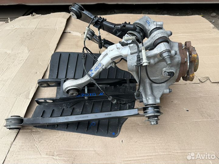 Задний правый кулак в сборе на BMW G30