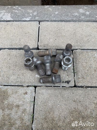 Болты колесные vw passat b6 b7 cc б/у оригинал