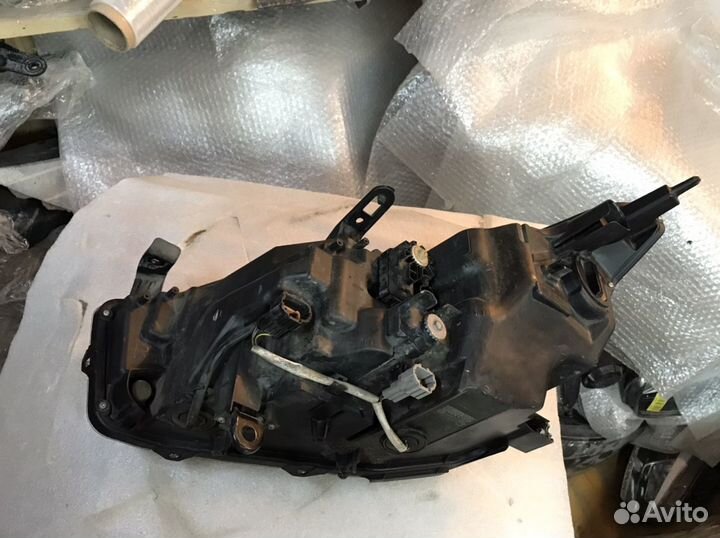 Фара правая Infinity Q50