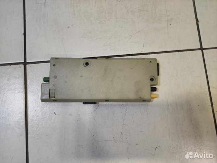 Усилитель антенны BMW 5-series F10