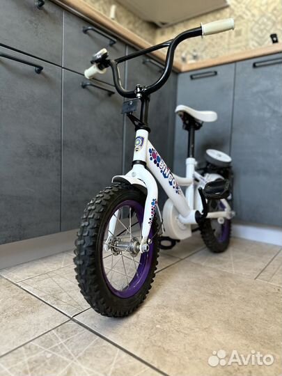 Детский велосипед четырехколесный