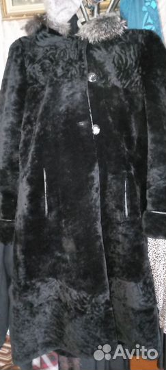 Шуба мутоновая с капюшоном