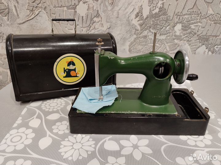 Швейная машинка детская СССР