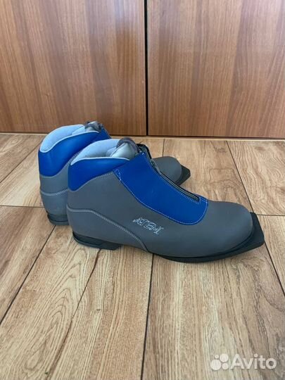 Лыжные ботинки Atemi, новые, 46 размер