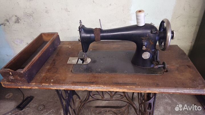 Юбилейная швейная машинка Поповых 19 век