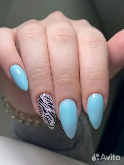 Маникюр и педикюр