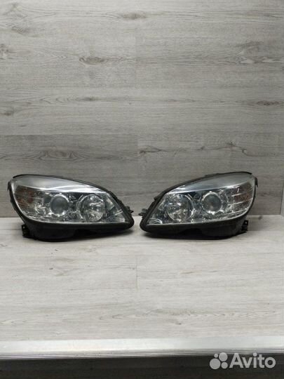 Фара галогеновая Mercedes C-Class W204 M271.860