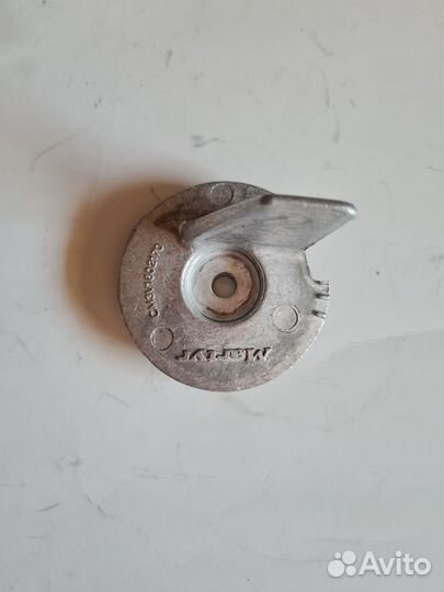 Анод редуктора Tohatsu 8-18 3V1-60217-0
