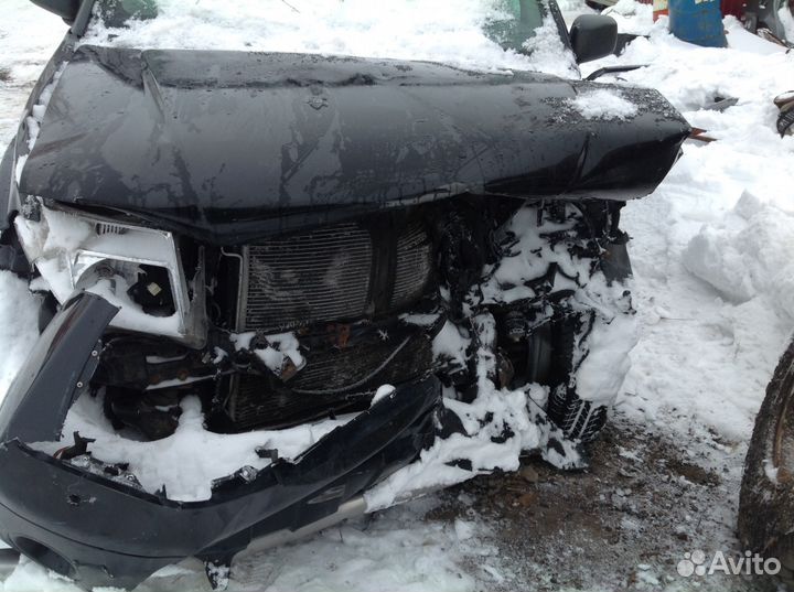 Разбор Ниссан Nissan Pathfinder, 2005