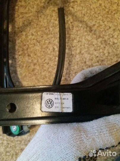 Стеклоподъемник передний левый Volkswagen Polo