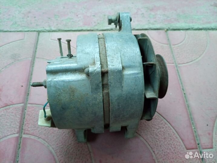 Генератор на Москвич