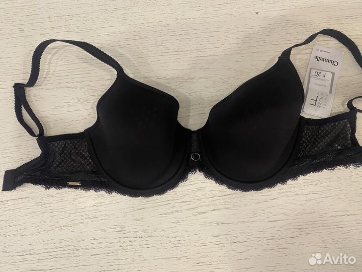 Бюстгальтер 65F Chantelle спейсер