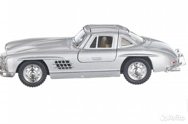 Машина модель Mercedes-Benz 300SL серебристая