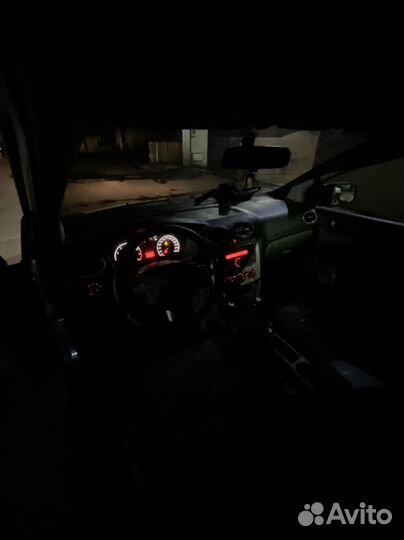 Ford Focus 1.6 МТ, 2008, 173 000 км