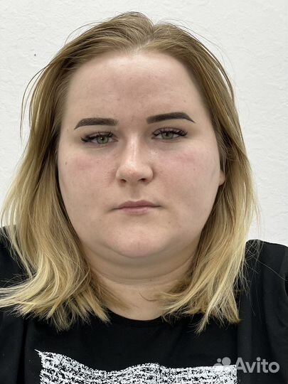 Модель на Перманентный макияж