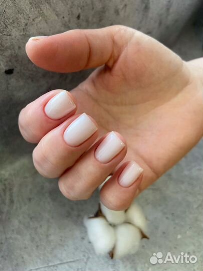 Обучение маникюру, педикюру, дизайнам