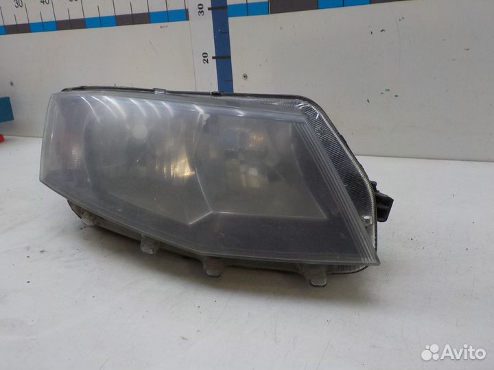 Фара правая Skoda Octavia