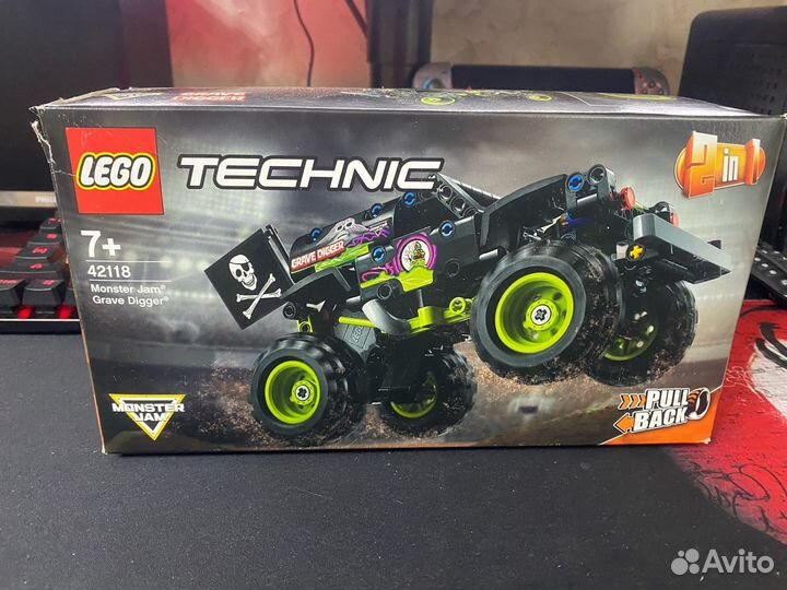 Lego Technic 42112 и 42118
