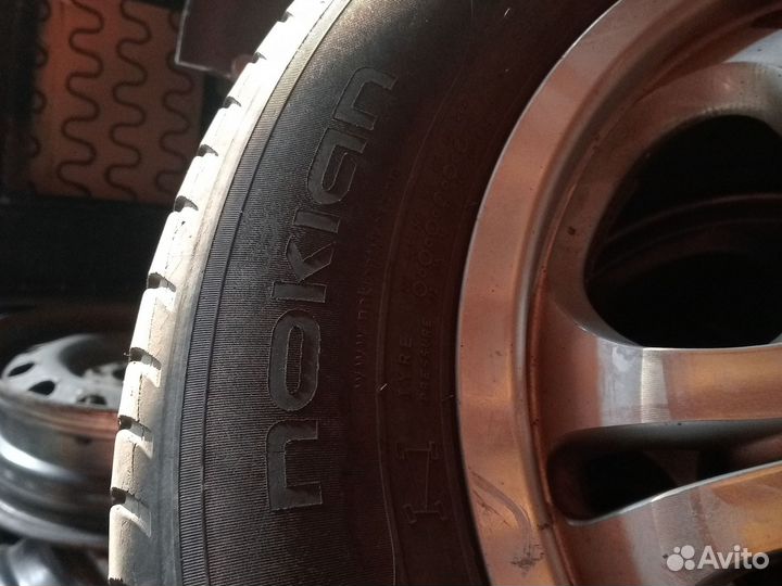 Продам комплект летних колёс