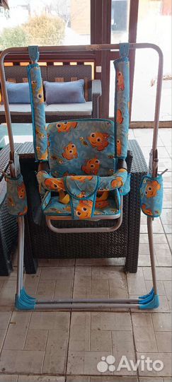 Детская качелька