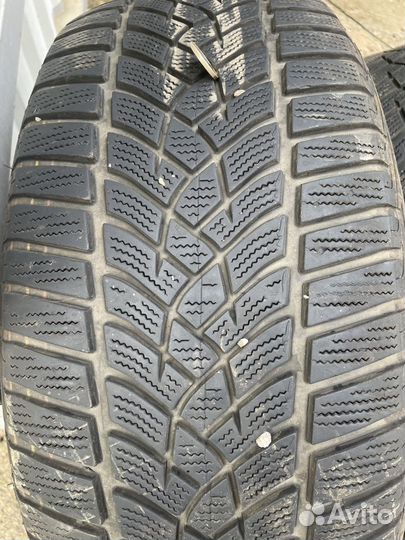 Goodyear UltraGrip Performance 225/55 R16