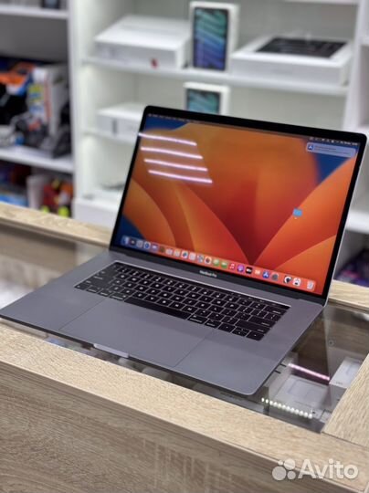 Apple MacBook Pro 15 (2017) 16/512 GB