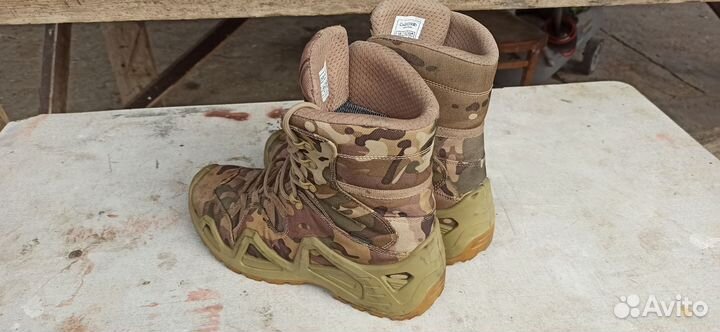 Туристические ботинки