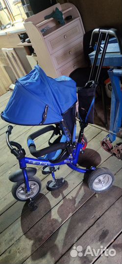 Детский велосипед с ручкой