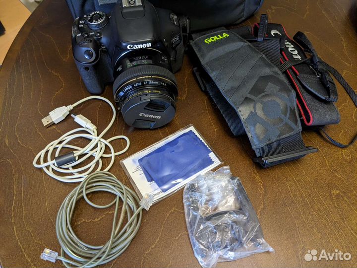 Зеркальный фотоаппарат canon 600d + 1 объектив