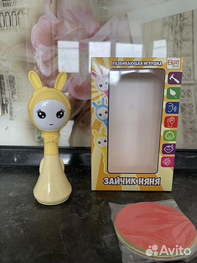 Музыкальная погремушка зайчик няня