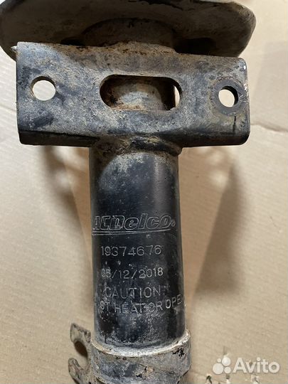 Амортизатор на volkswagen Polo передний 1 шт