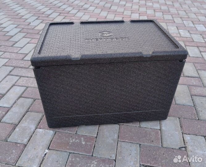 Ударопрочный термоконтейнер 109 литров