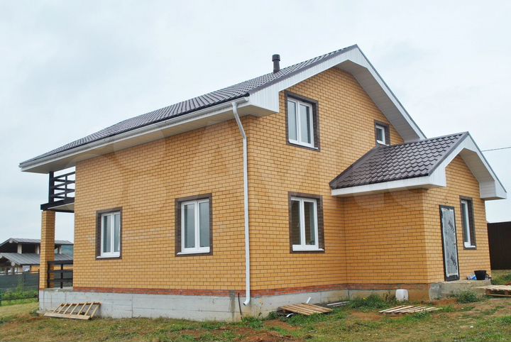 Дом 155 м² на участке 7 сот.