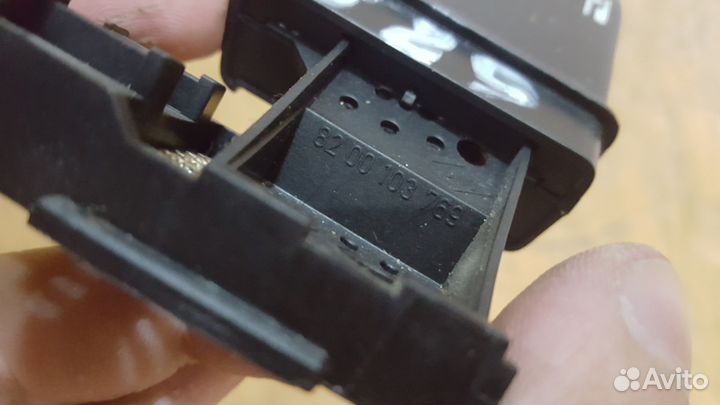 Управления магнитолой Renault megane II 2002-2009