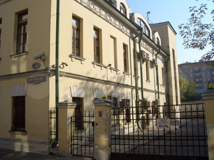 Продам здание, 1074 м²