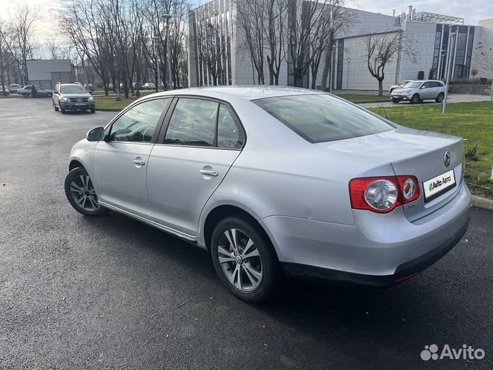 Volkswagen Jetta 1.6 МТ, 2008, 195 000 км
