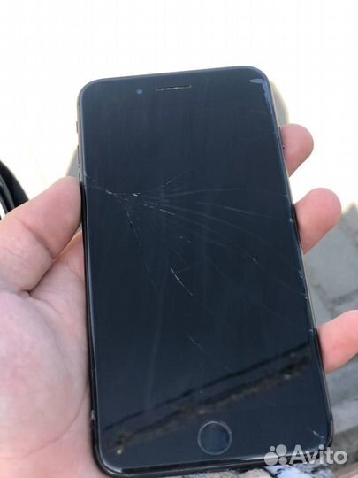 iPhone 8 Plus, 64 ГБ