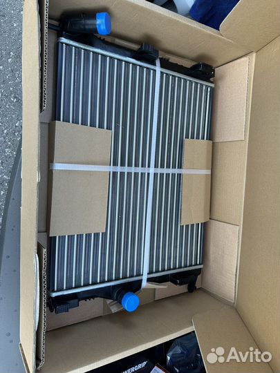 Радиатор рено логан