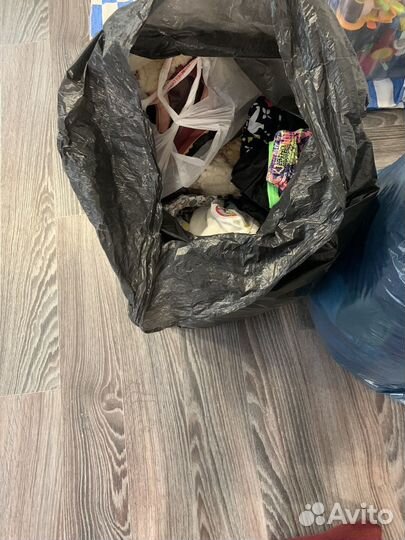 Отдам детские и взрослые вещи