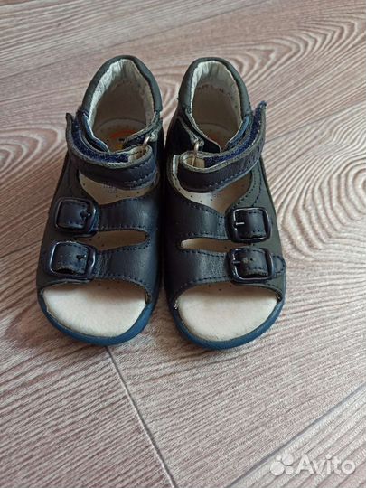 Сандали Тотто