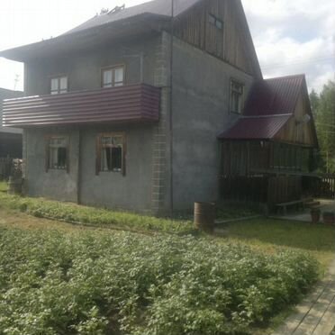 Дом 160 м² на участке 11 сот.