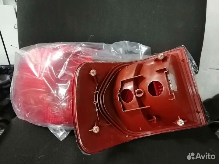 Фонарь задний угловой Ауди 80 Б4 левый правый