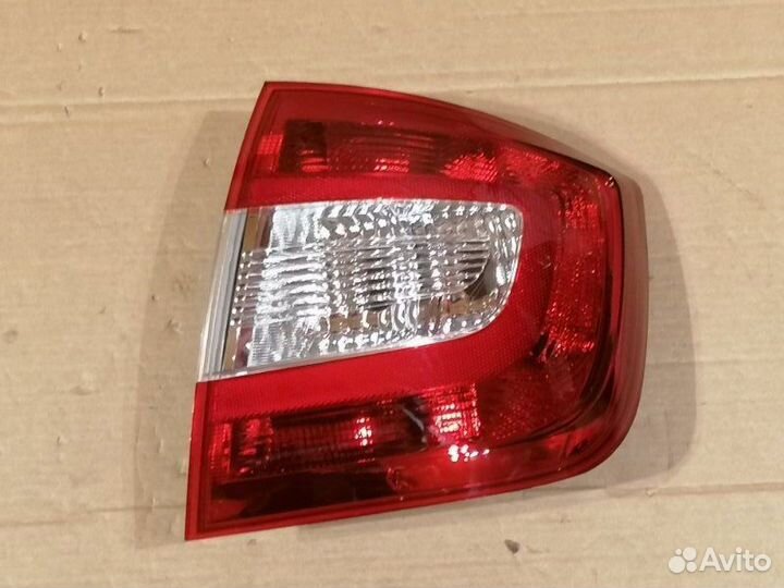 Фонарь задний правый задний правый Skoda Rapid