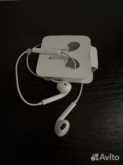 Наушники earpods