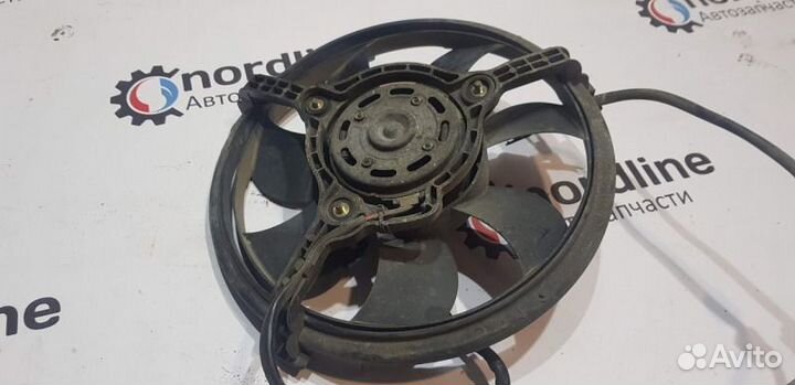 Вентилятор радиатора Audi A4 B5 Quattro sedan 1.8